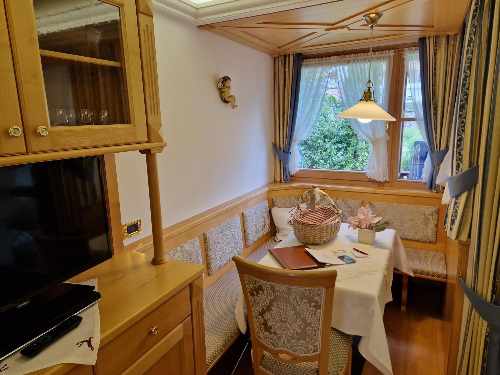 Residence Ciastel Ortisei Eksteriør billede
