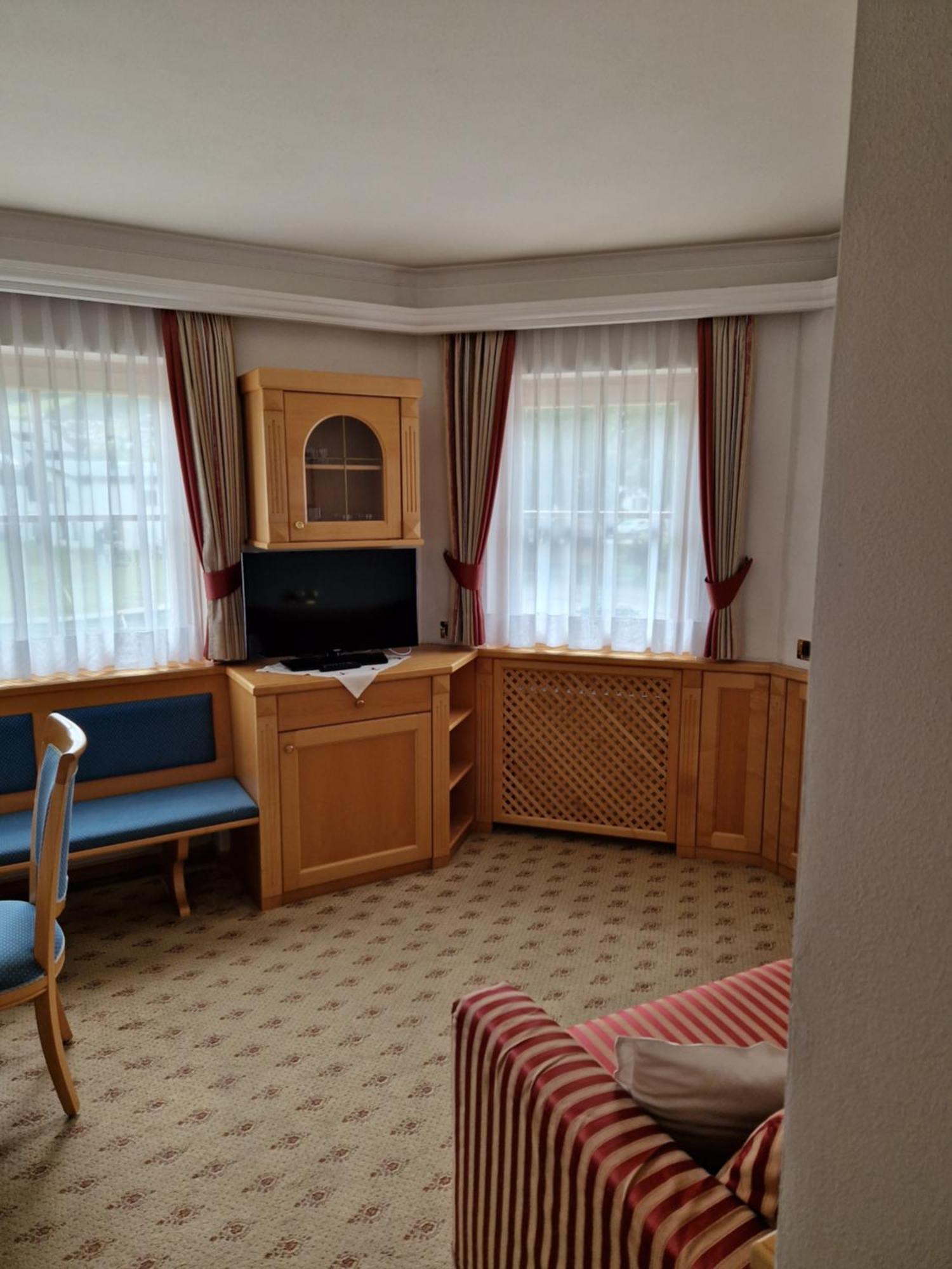 Residence Ciastel Ortisei Eksteriør billede