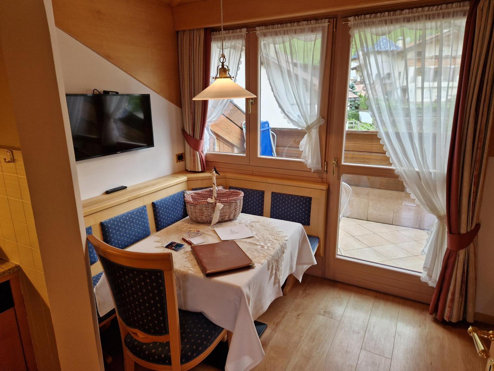 Residence Ciastel Ortisei Eksteriør billede